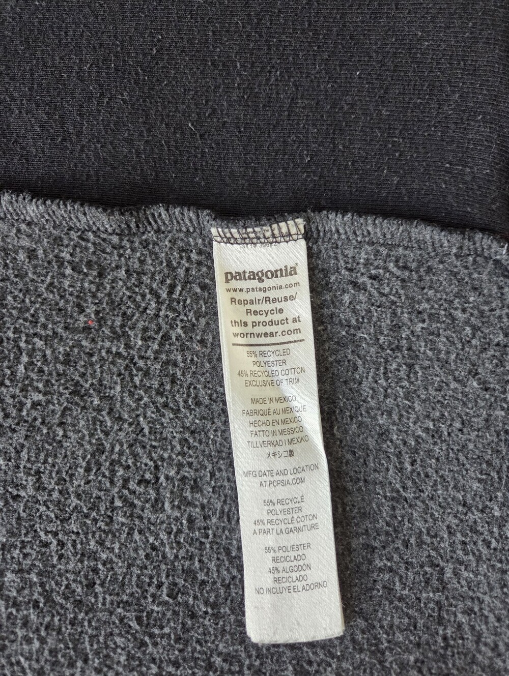 Patagonia Black P-6 Logo Pullover Hoodie Sweatshirt Mens Medoum - Picture 8 of 8